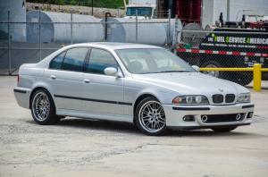 BMW M5 2003 года 